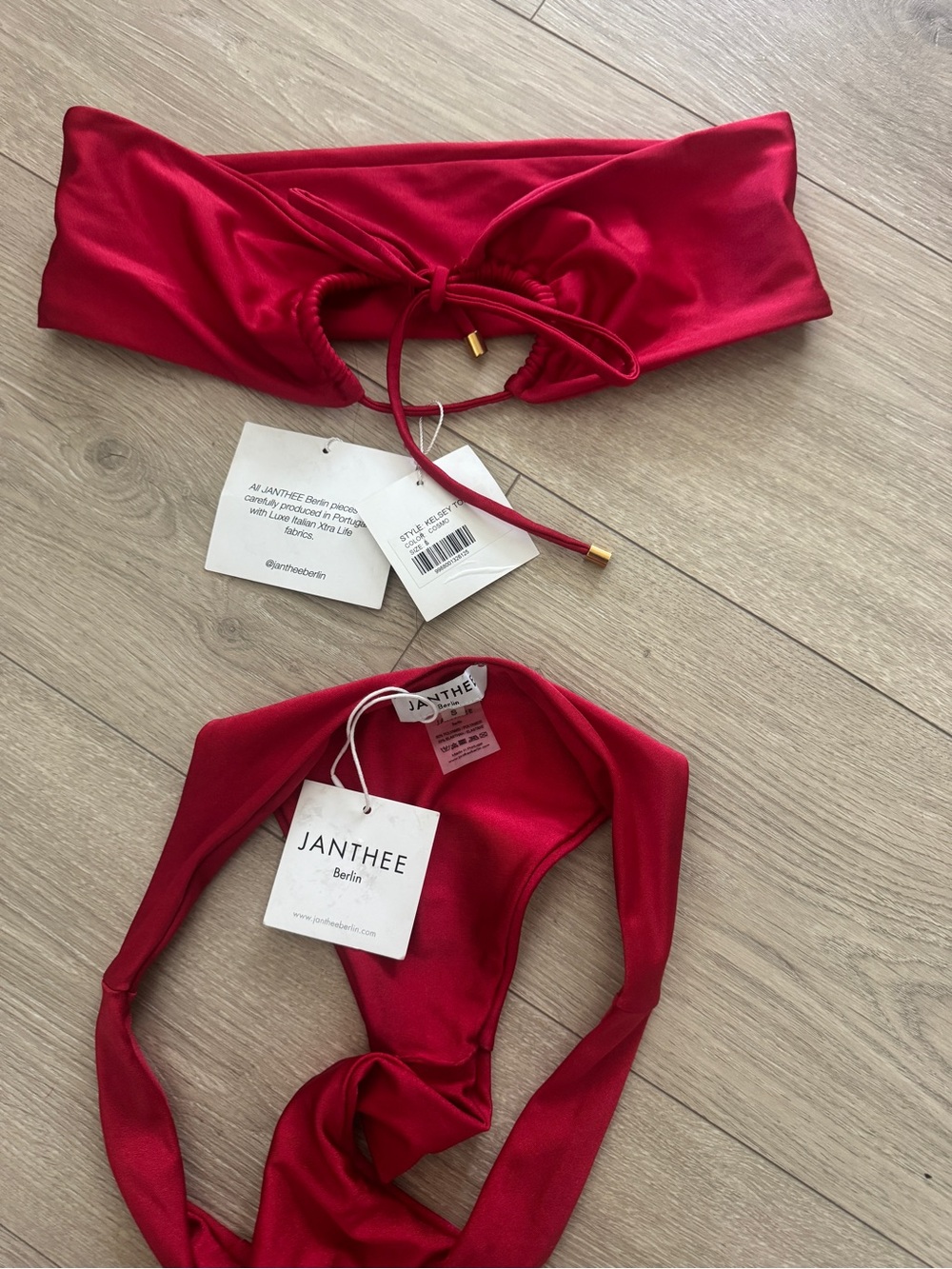 Ring-Front Strapless Bikini Set in Crimson Red - Picture 5 of 6
